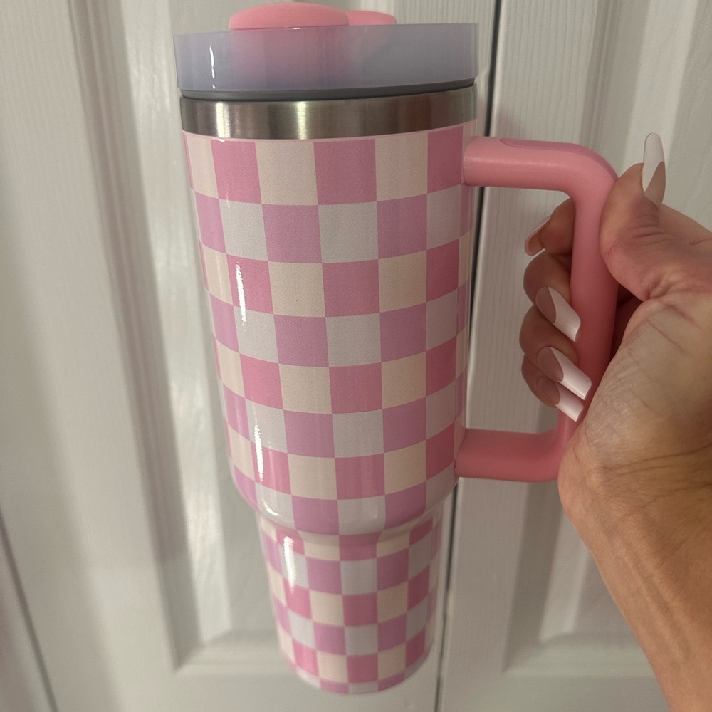 Pink Checkered Insulated Tumbler